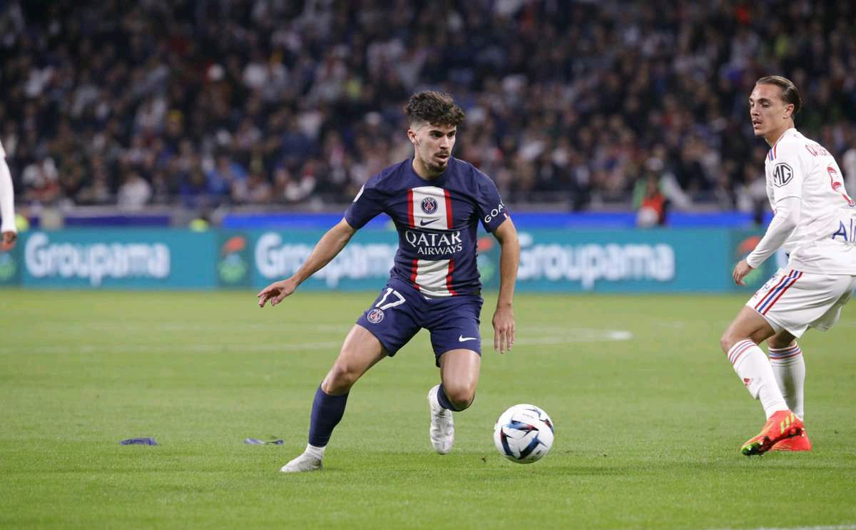 了巨大的讨 了巨大的讨