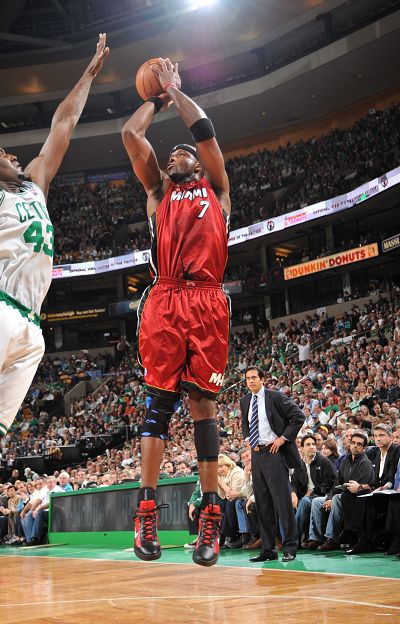 本届比赛的 本届比赛的